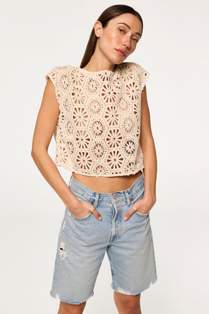 NISSA TOP